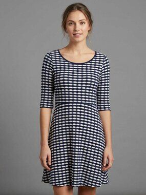 Max Studio Navy And White Dress